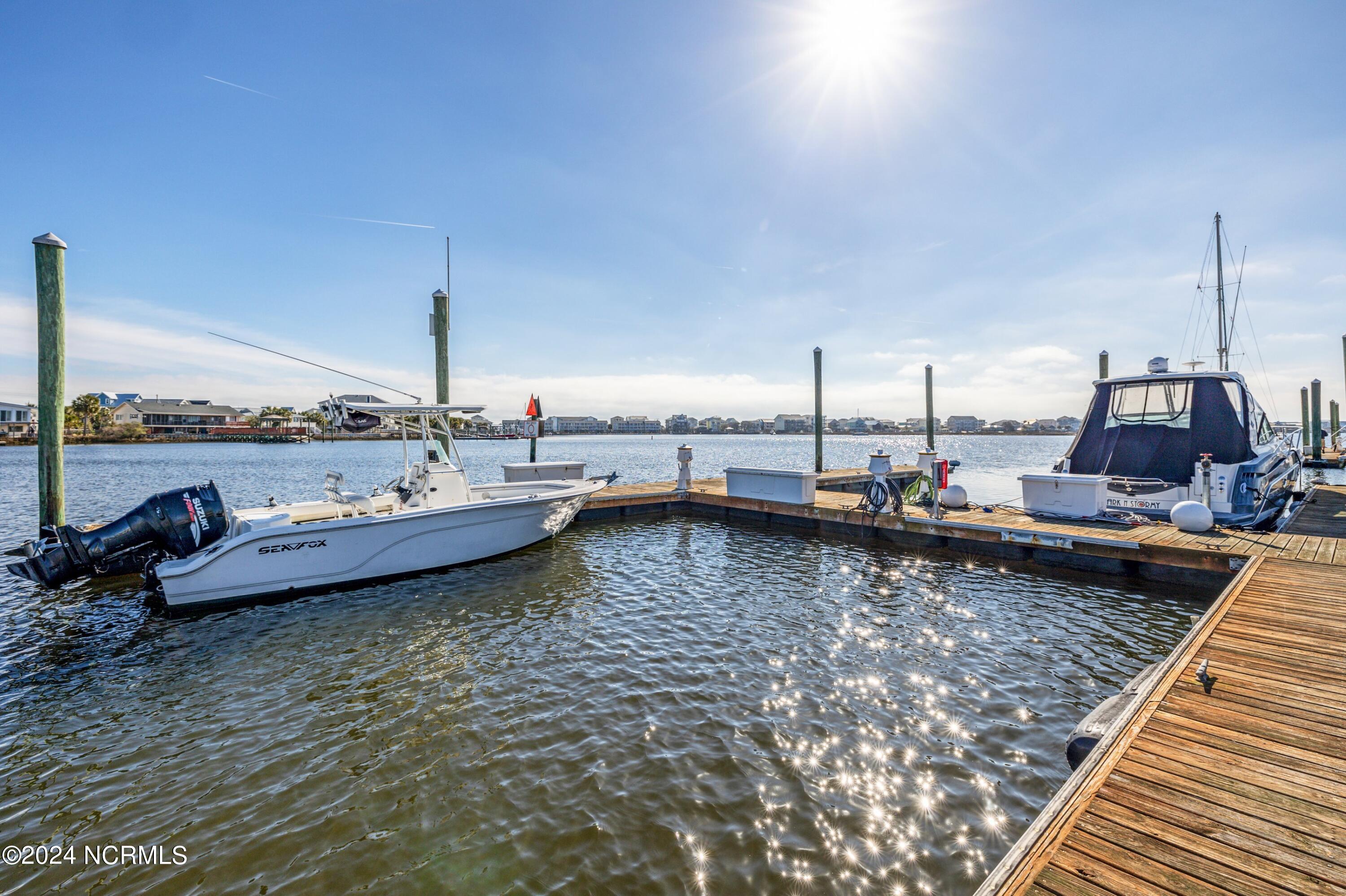 1528 Island Marina Drive