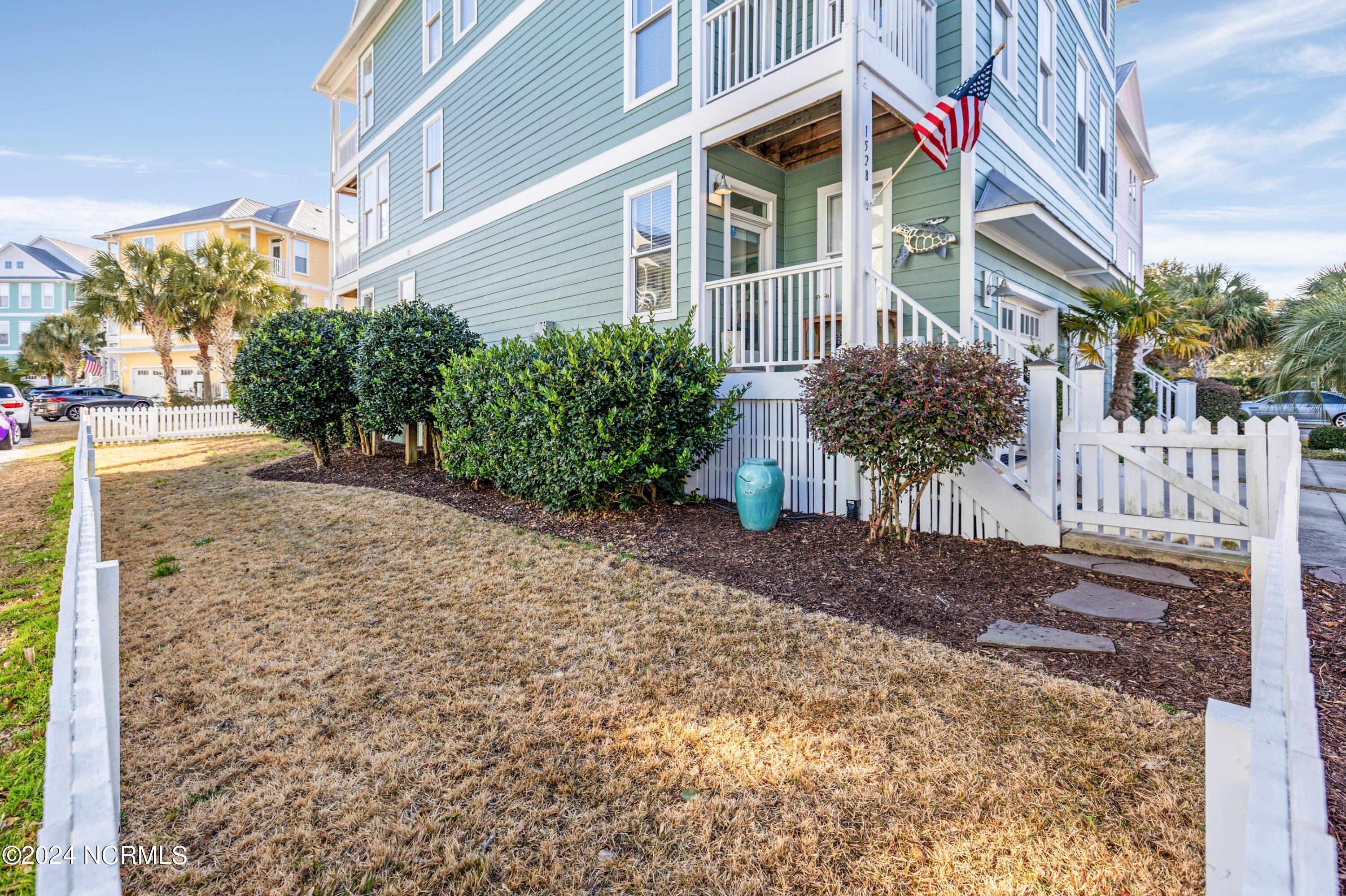 1528 Island Marina Drive