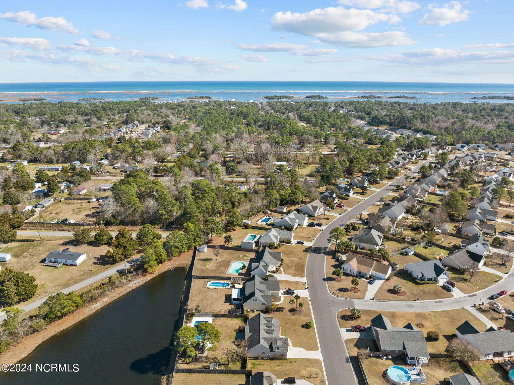 6113 Sentry Oaks Drive