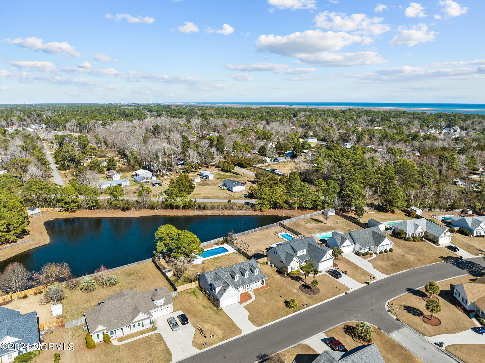 6113 Sentry Oaks Drive