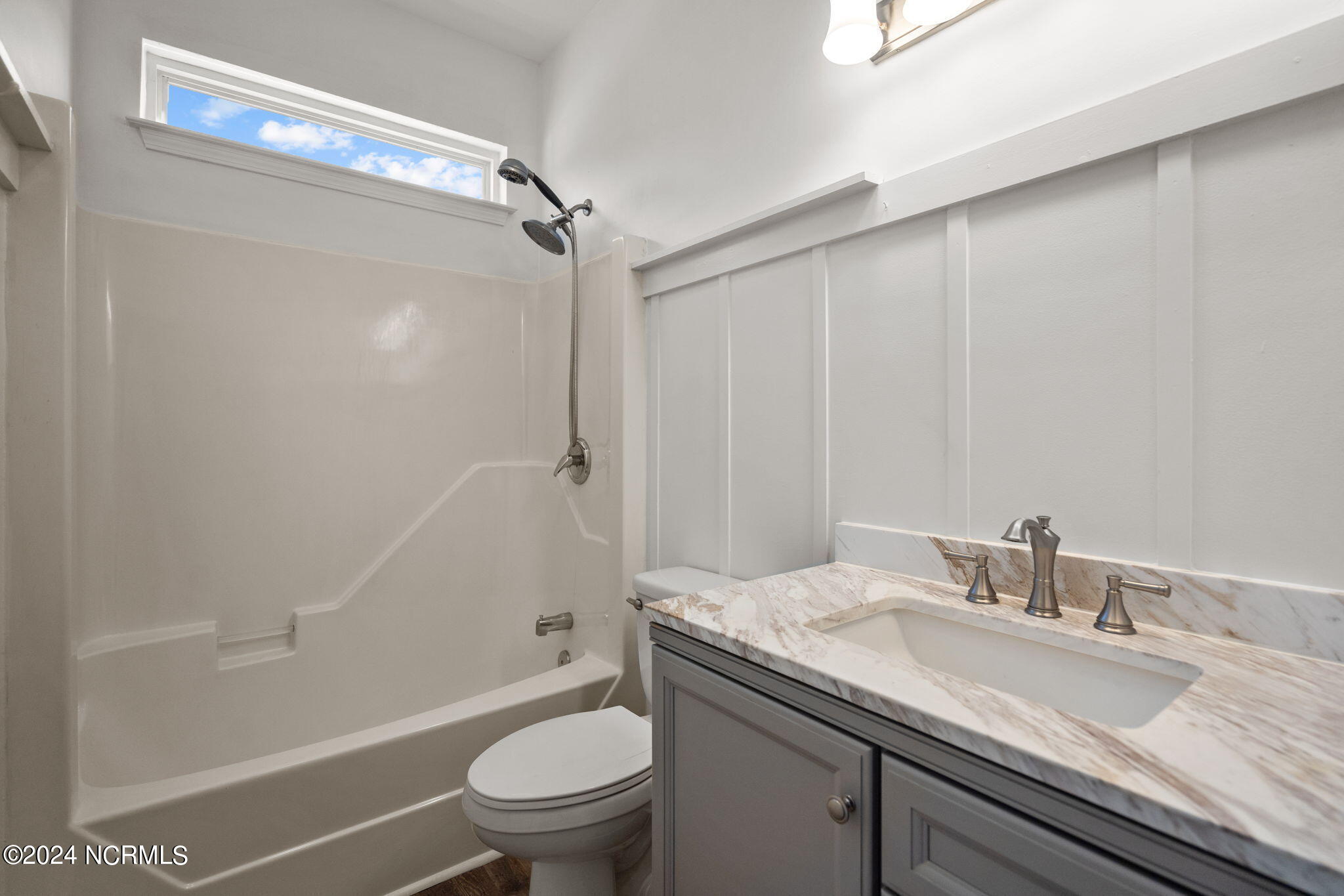 6113 Sentry Oaks Drive