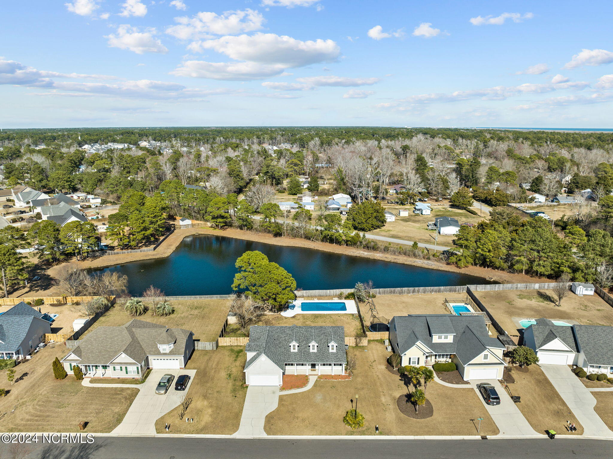 6113 Sentry Oaks Drive