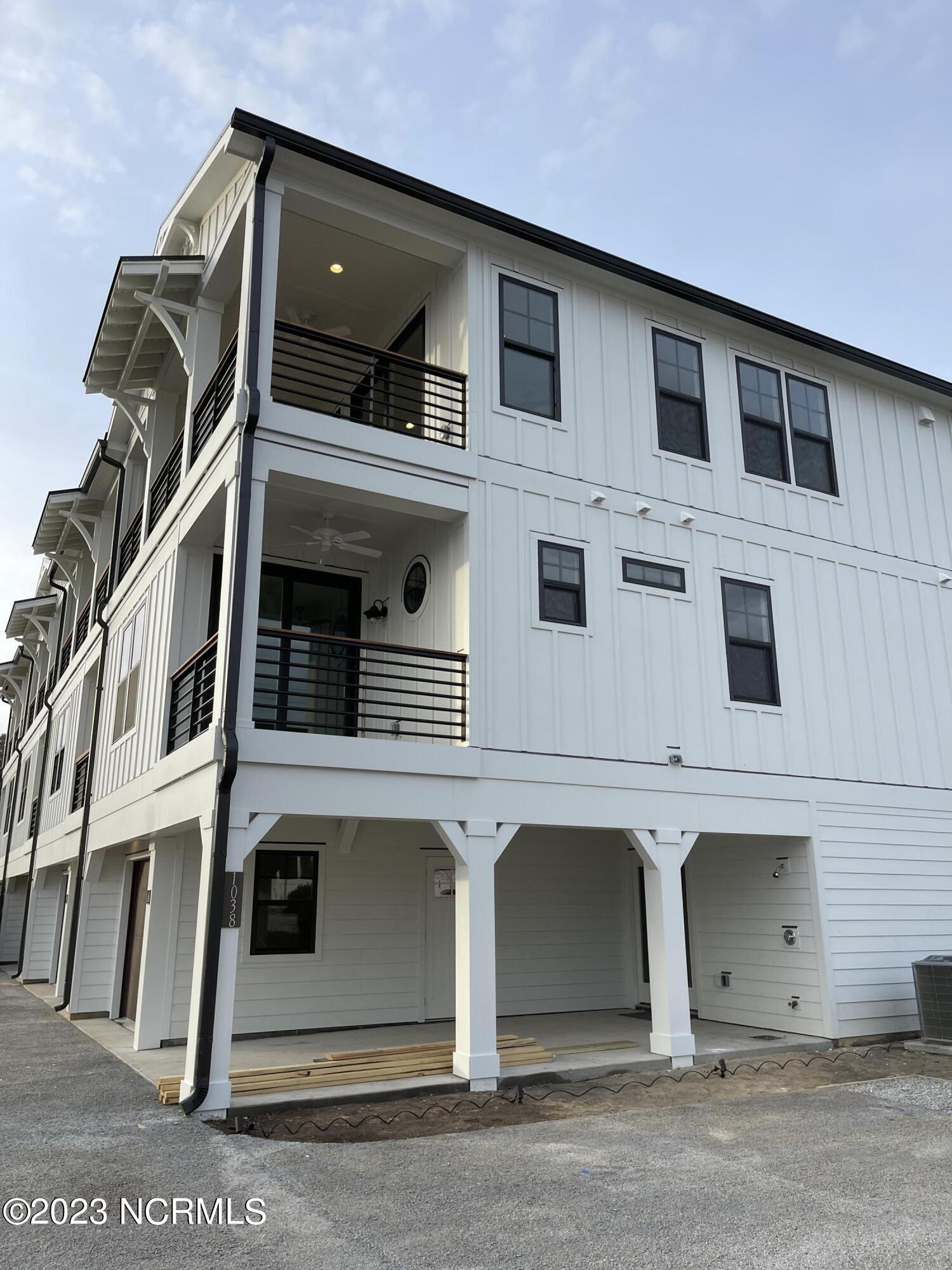 1038 Fort Fisher Boulevard S Unit B
