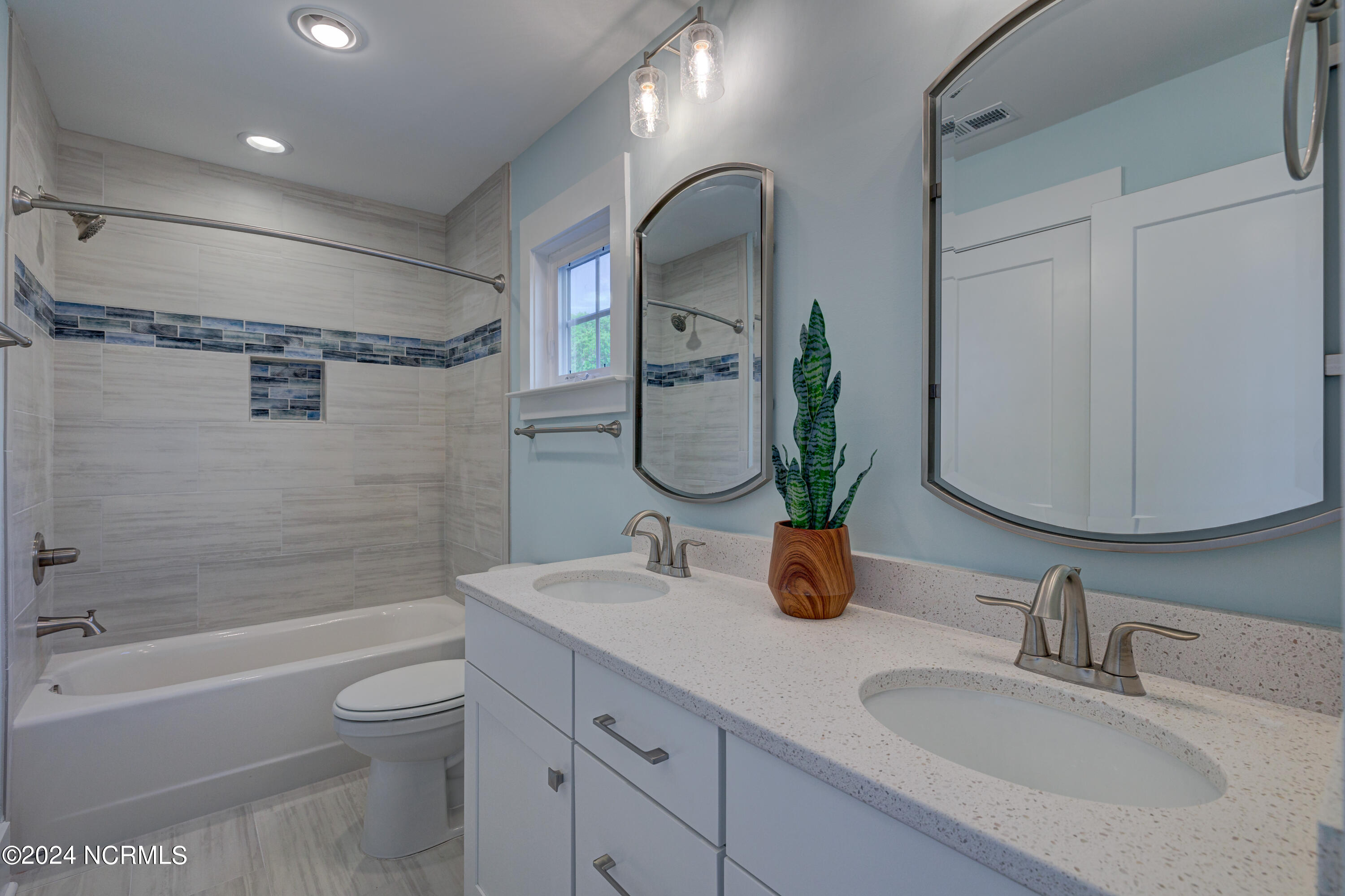 1038 Fort Fisher Boulevard S Unit B