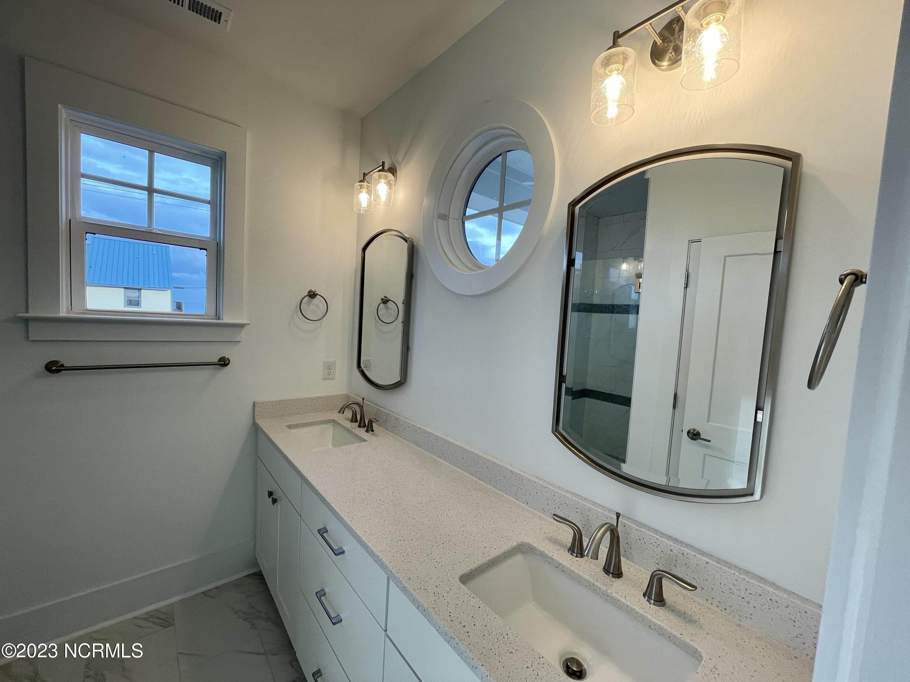 1038 Fort Fisher Boulevard S Unit B