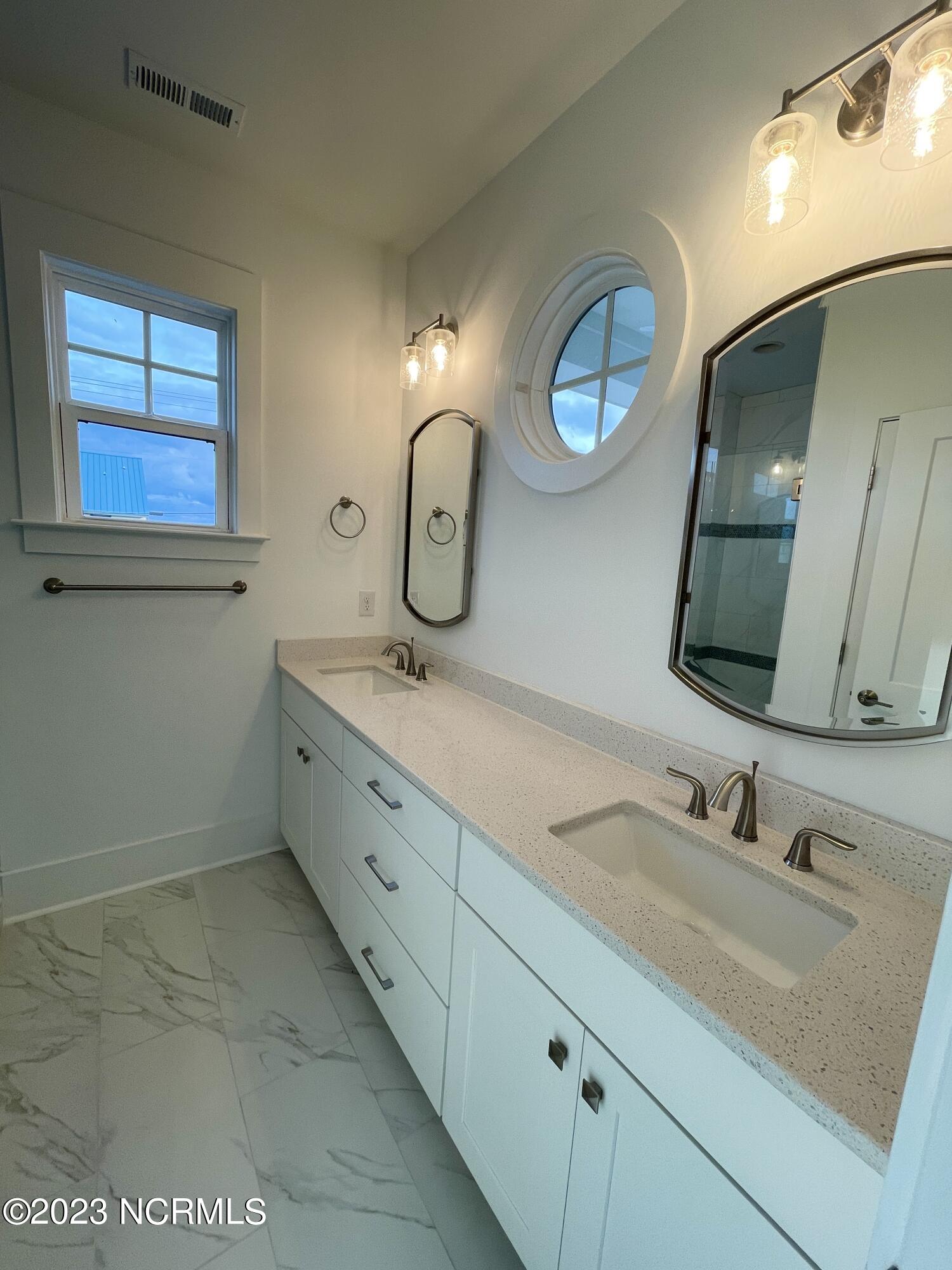 1038 Fort Fisher Boulevard S Unit B