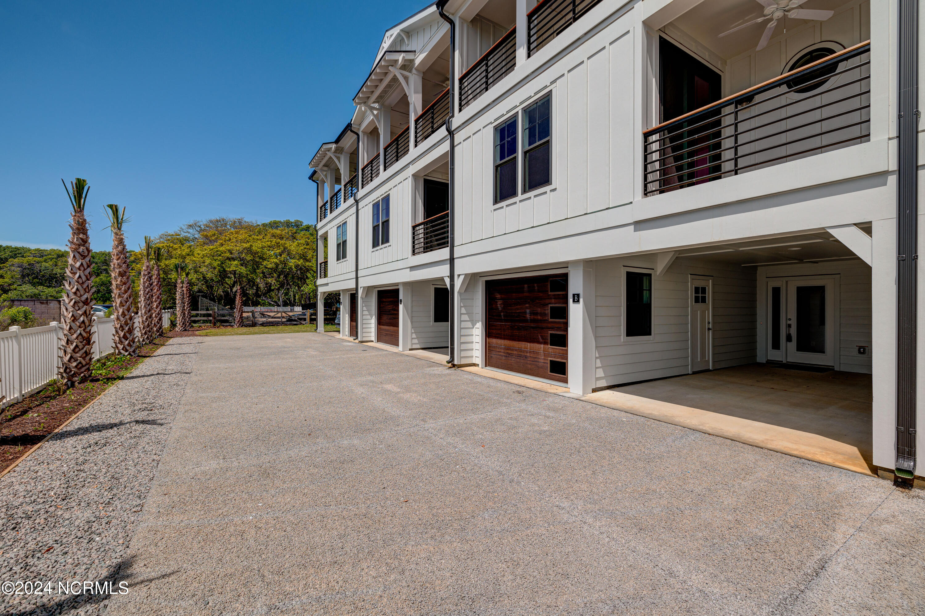 1038 Fort Fisher Boulevard S Unit B