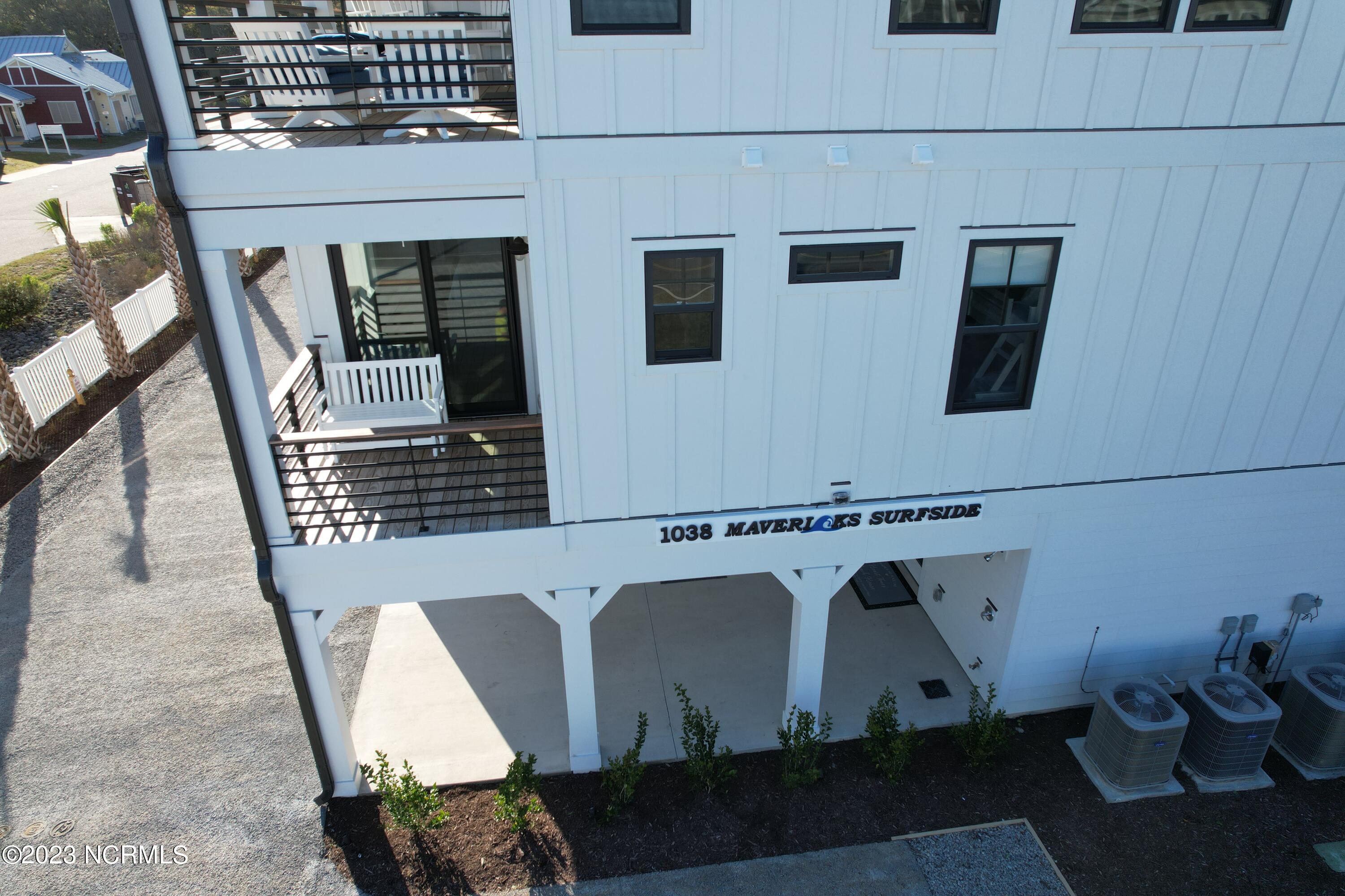 1038 Fort Fisher Boulevard S Unit B