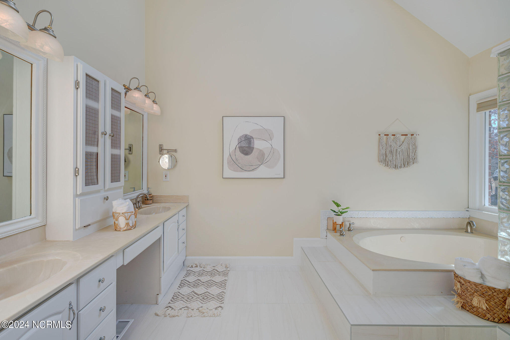 3100 Hunt Cliff Court