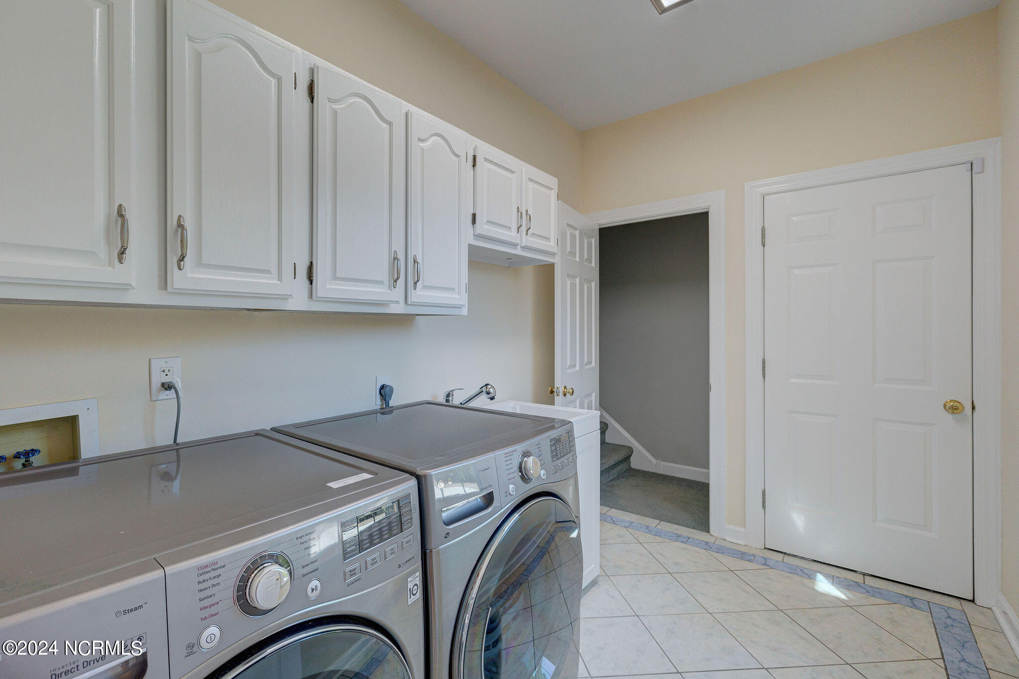 3100 Hunt Cliff Court