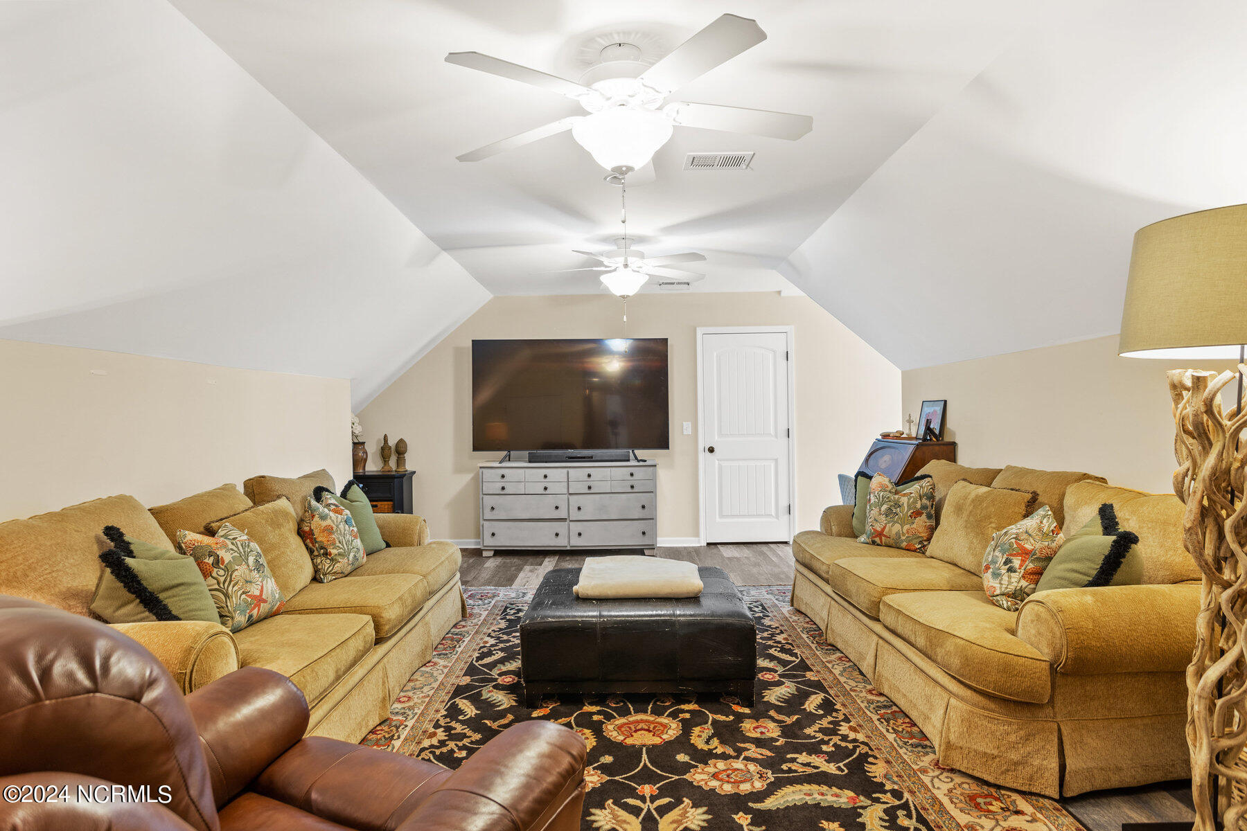 4906 Glennburn Court