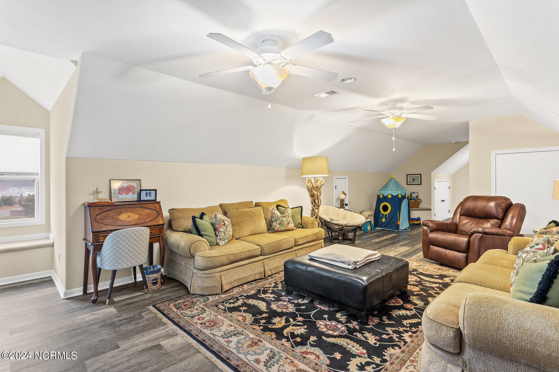 4906 Glennburn Court