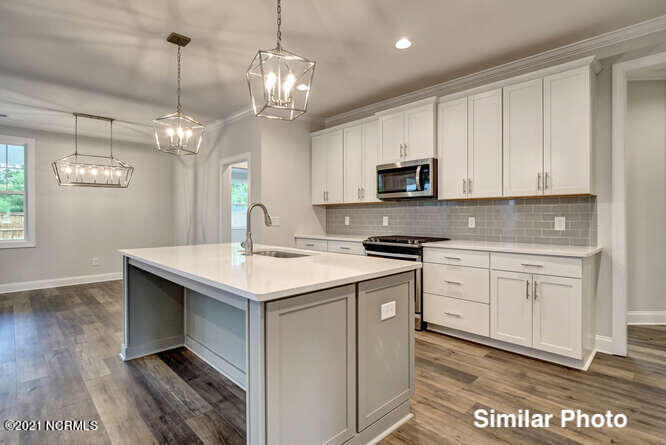 2822 Longleaf Pine Circle