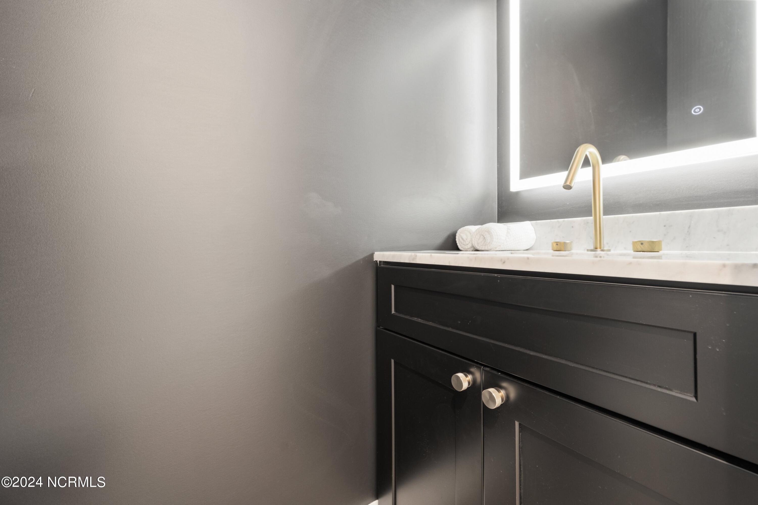 913 Edna Fields Drive