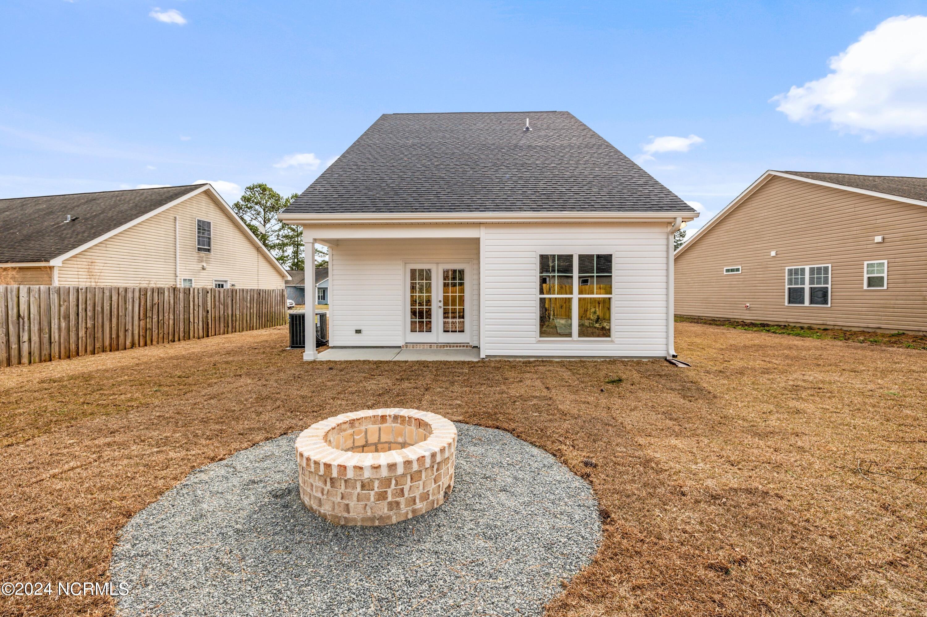 913 Edna Fields Drive