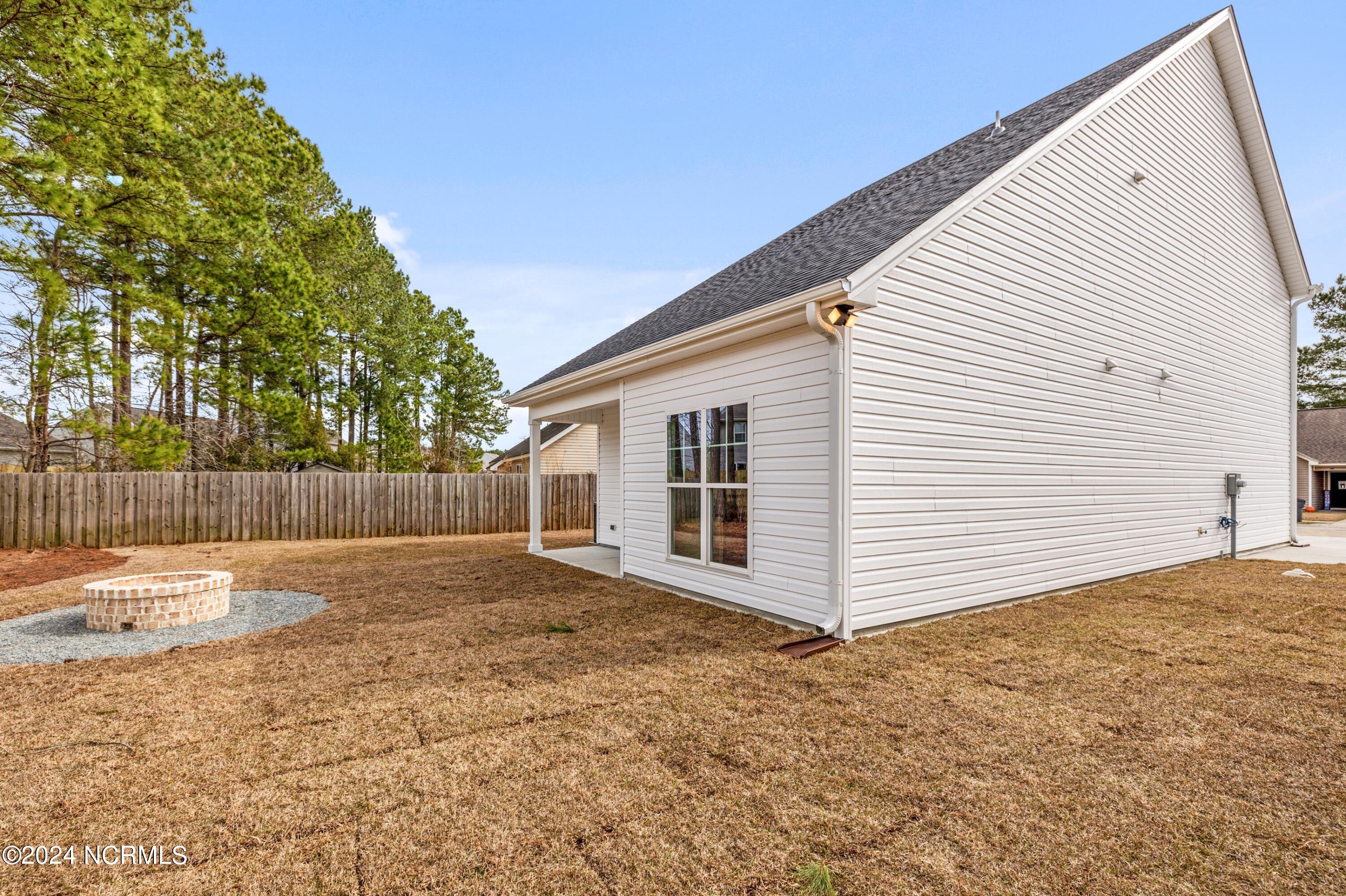 913 Edna Fields Drive