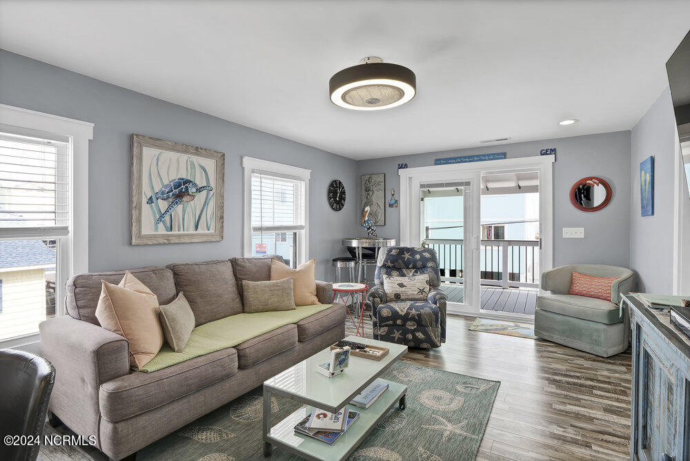 802 Carolina Beach Avenue S