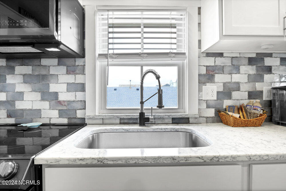 802 Carolina Beach Avenue S