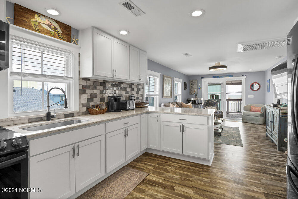 802 Carolina Beach Avenue S