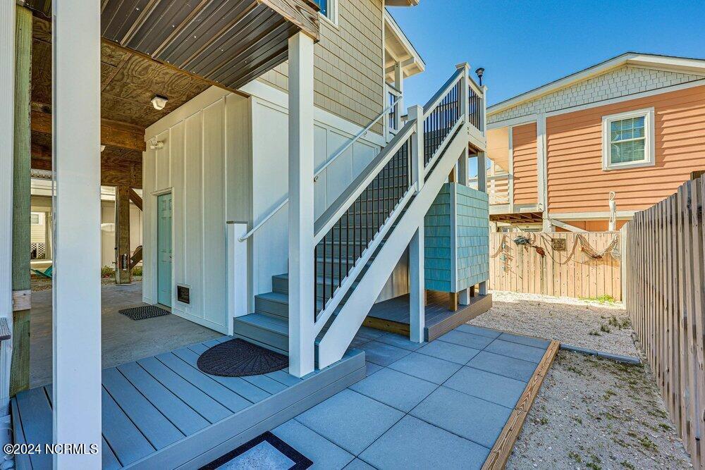 802 Carolina Beach Avenue S