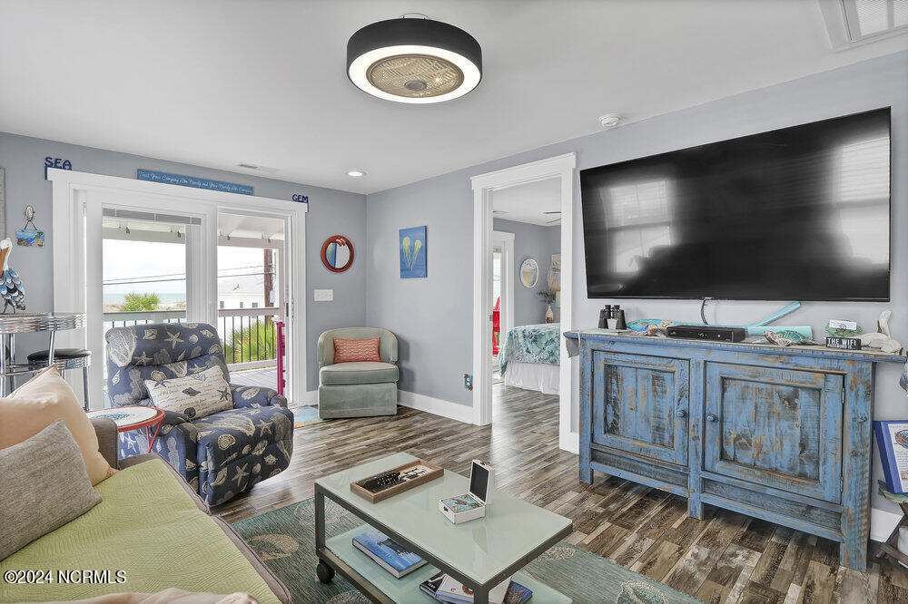 802 Carolina Beach Avenue S