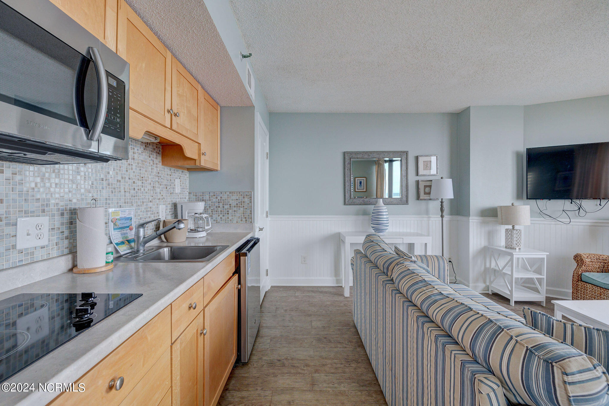 2700 N Lumina Avenue N Unit 410