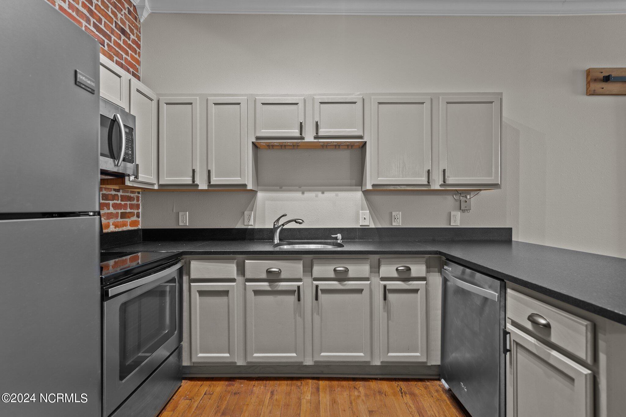 304 N Front Street, Apt M