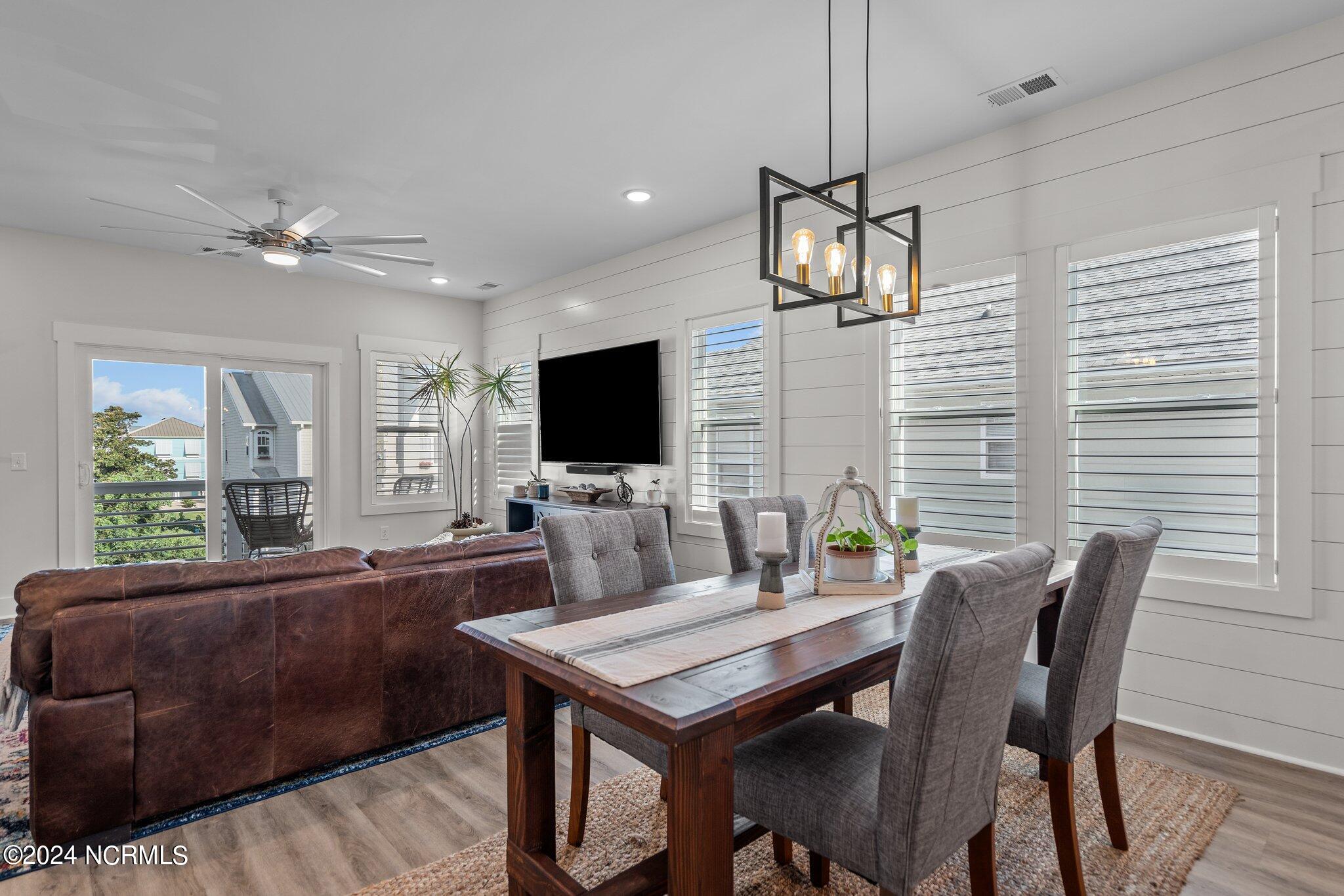 1314 Snapper Lane, 2