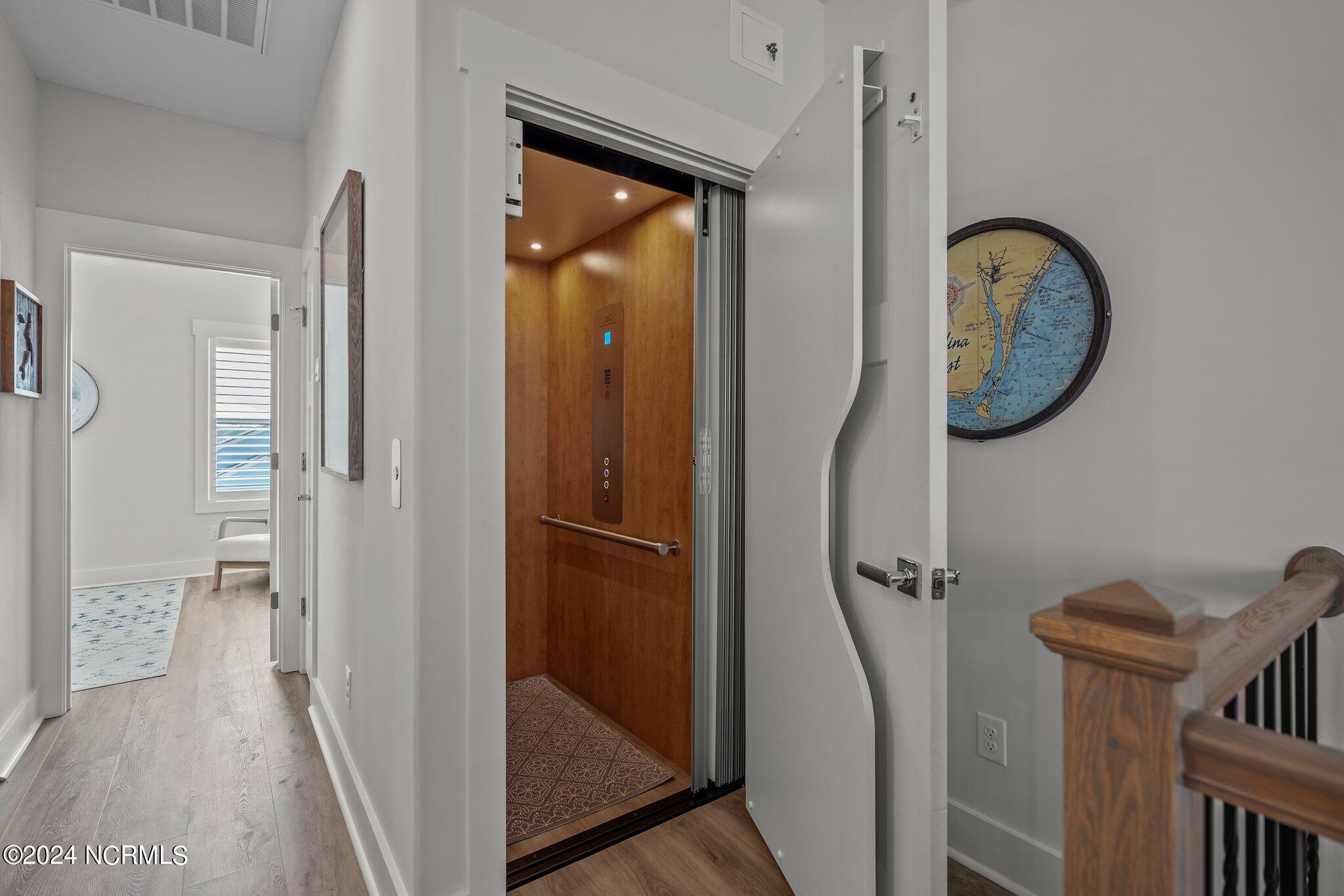 1314 Snapper Lane, 2