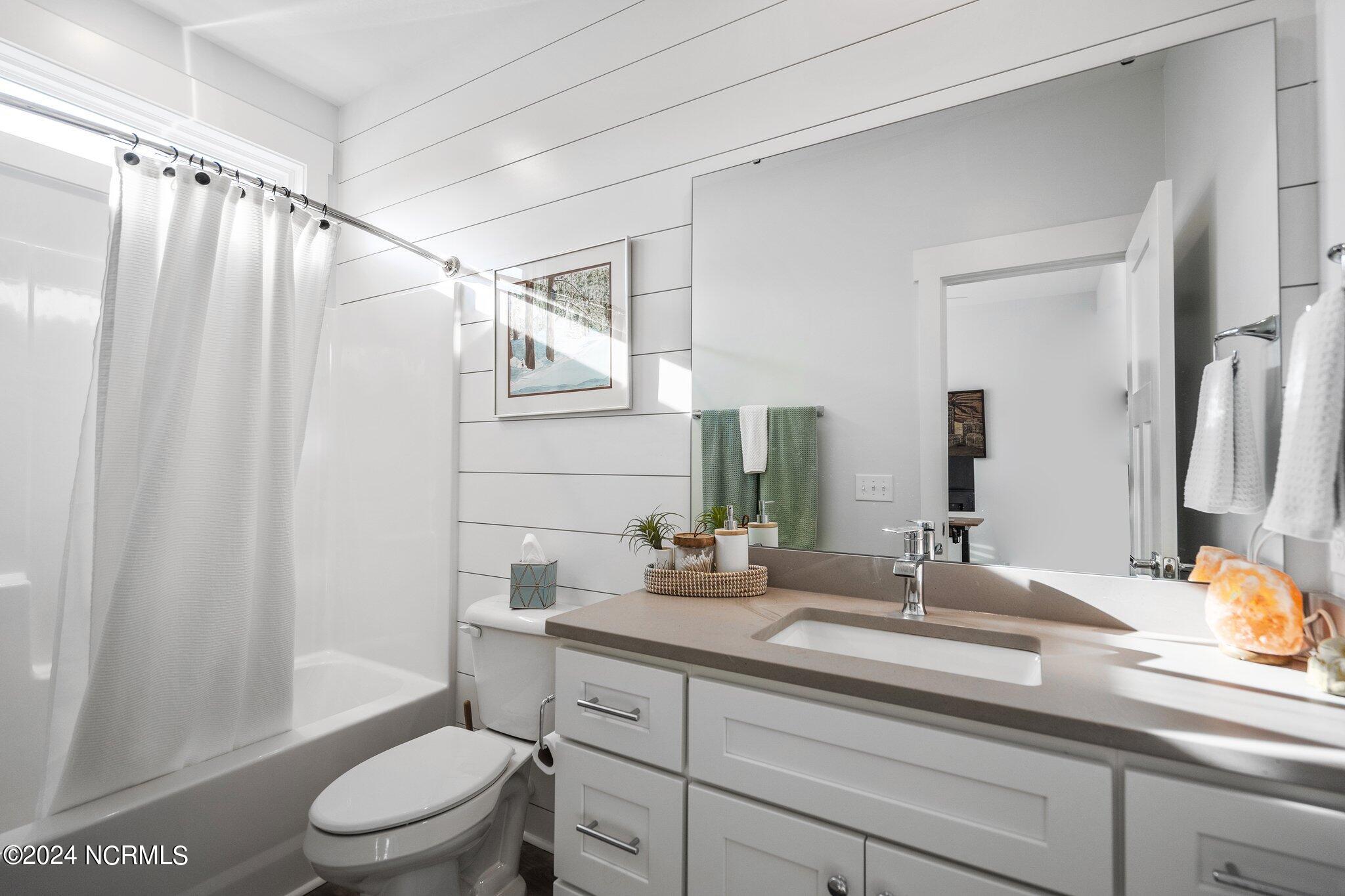 1314 Snapper Lane, 2