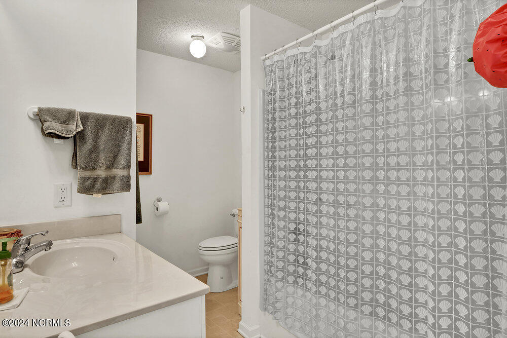 4136 Breezewood Drive 202