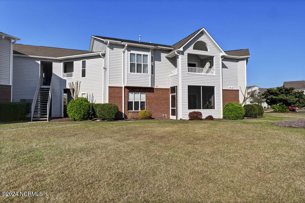 4136 Breezewood Drive 202