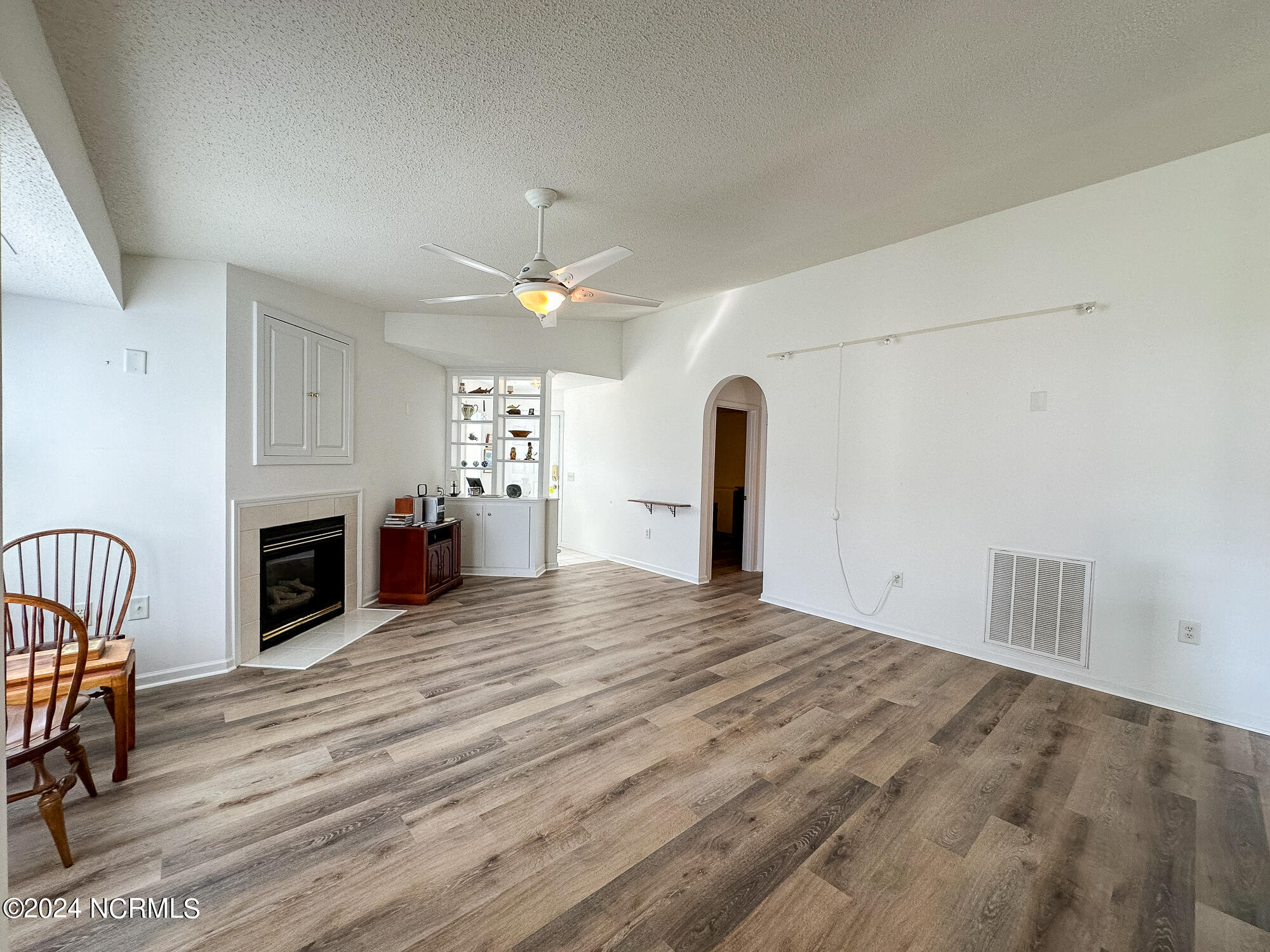 4136 Breezewood Drive 202