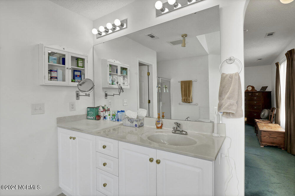 4136 Breezewood Drive 202