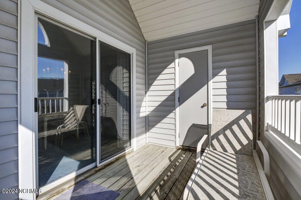 4136 Breezewood Drive 202