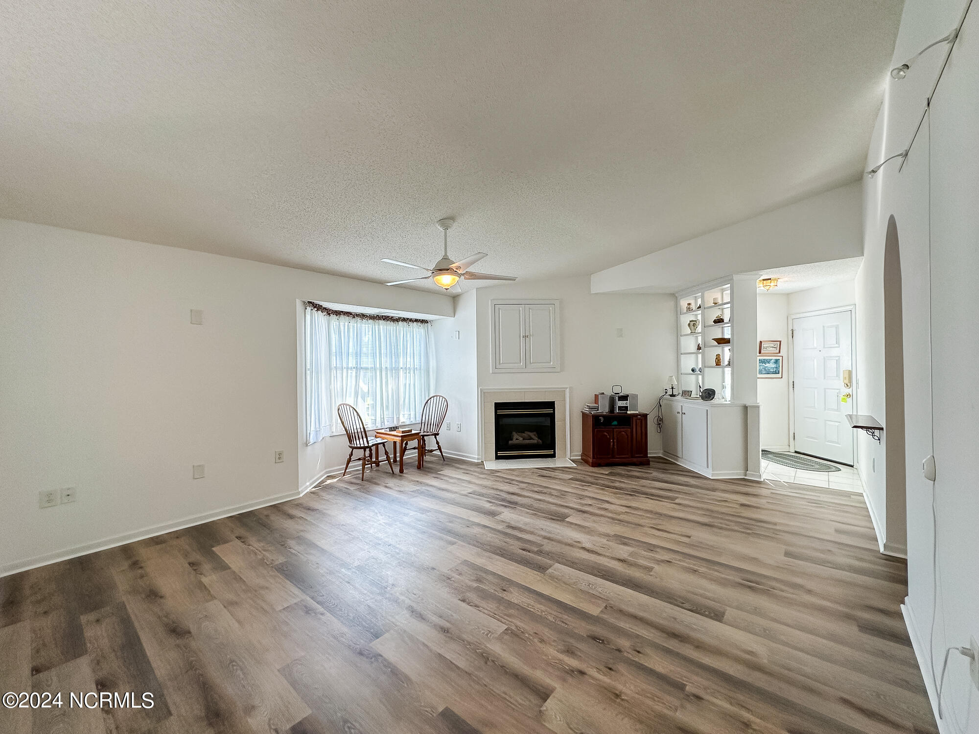 4136 Breezewood Drive 202