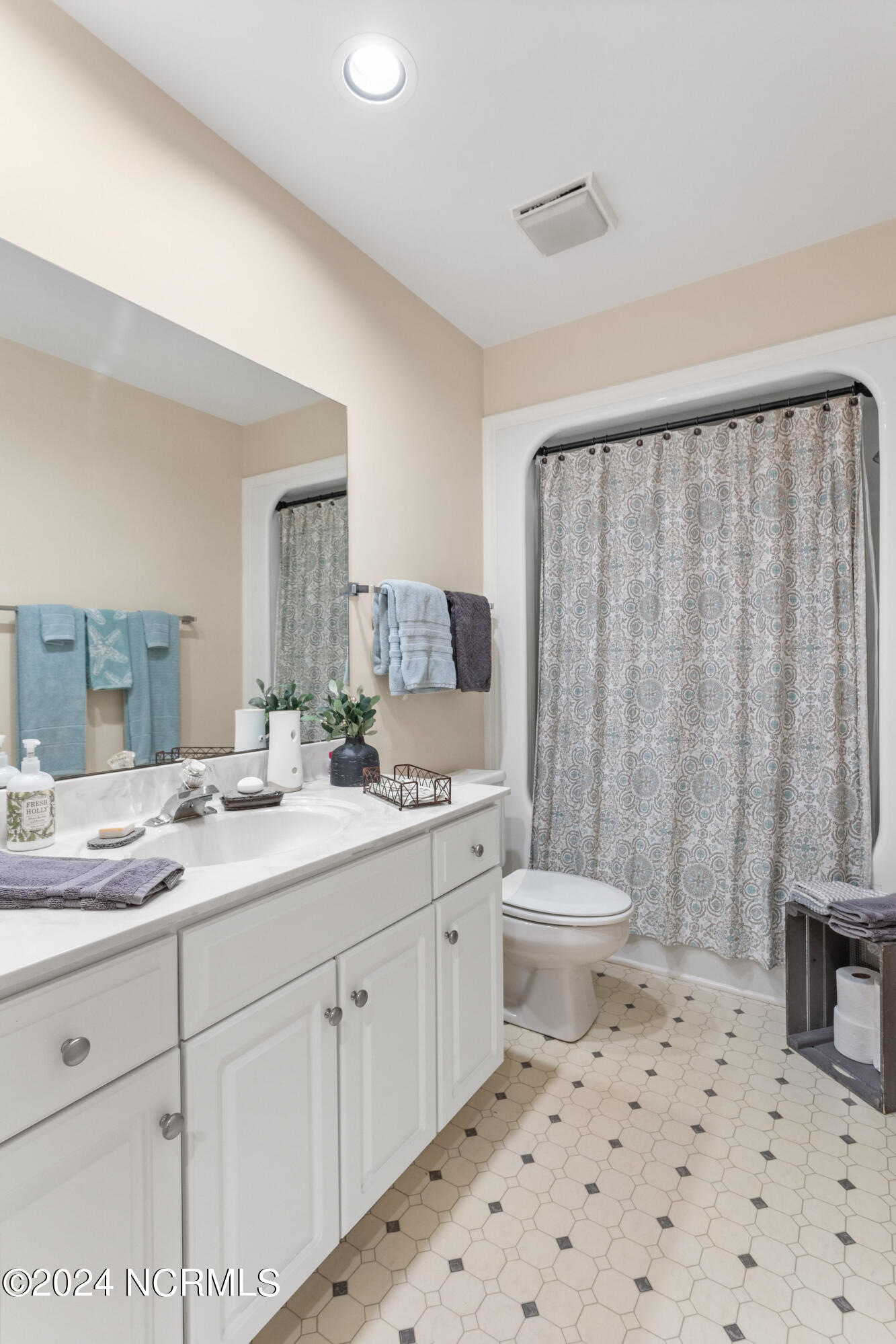 5202 Shadow Branch Lane