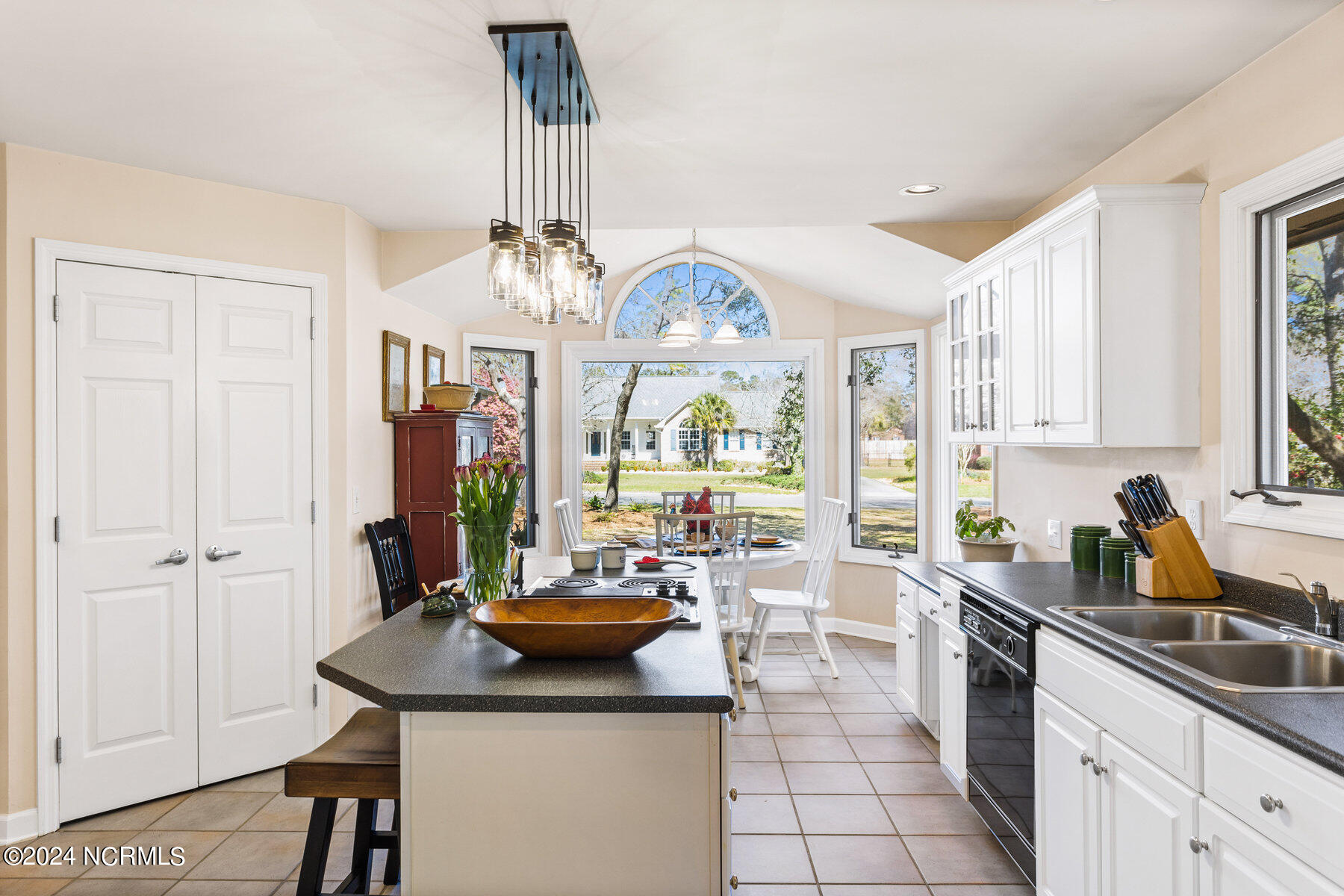 5202 Shadow Branch Lane