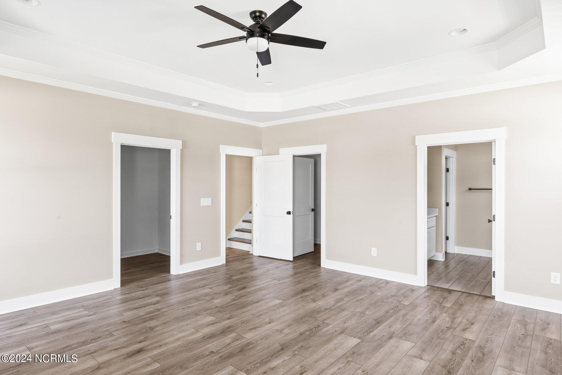 5216 Lone Eagle Court