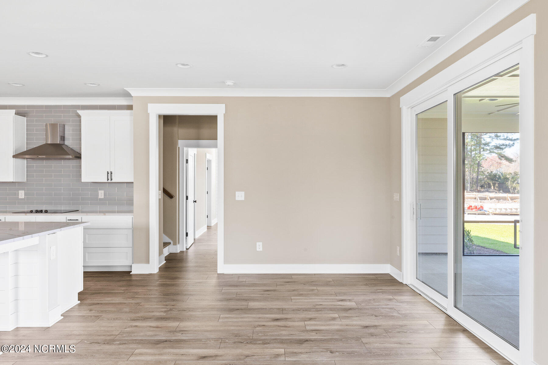 5216 Lone Eagle Court