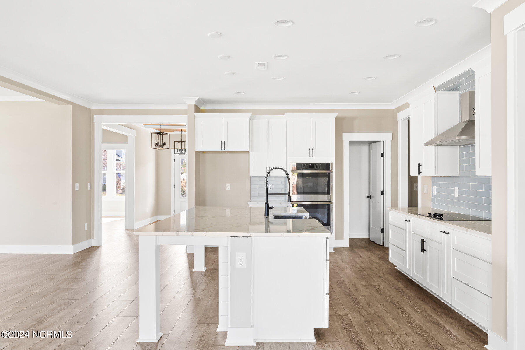 5216 Lone Eagle Court