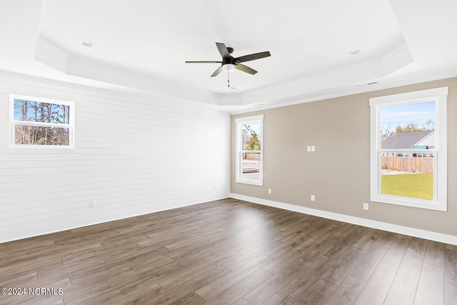 5216 Lone Eagle Court