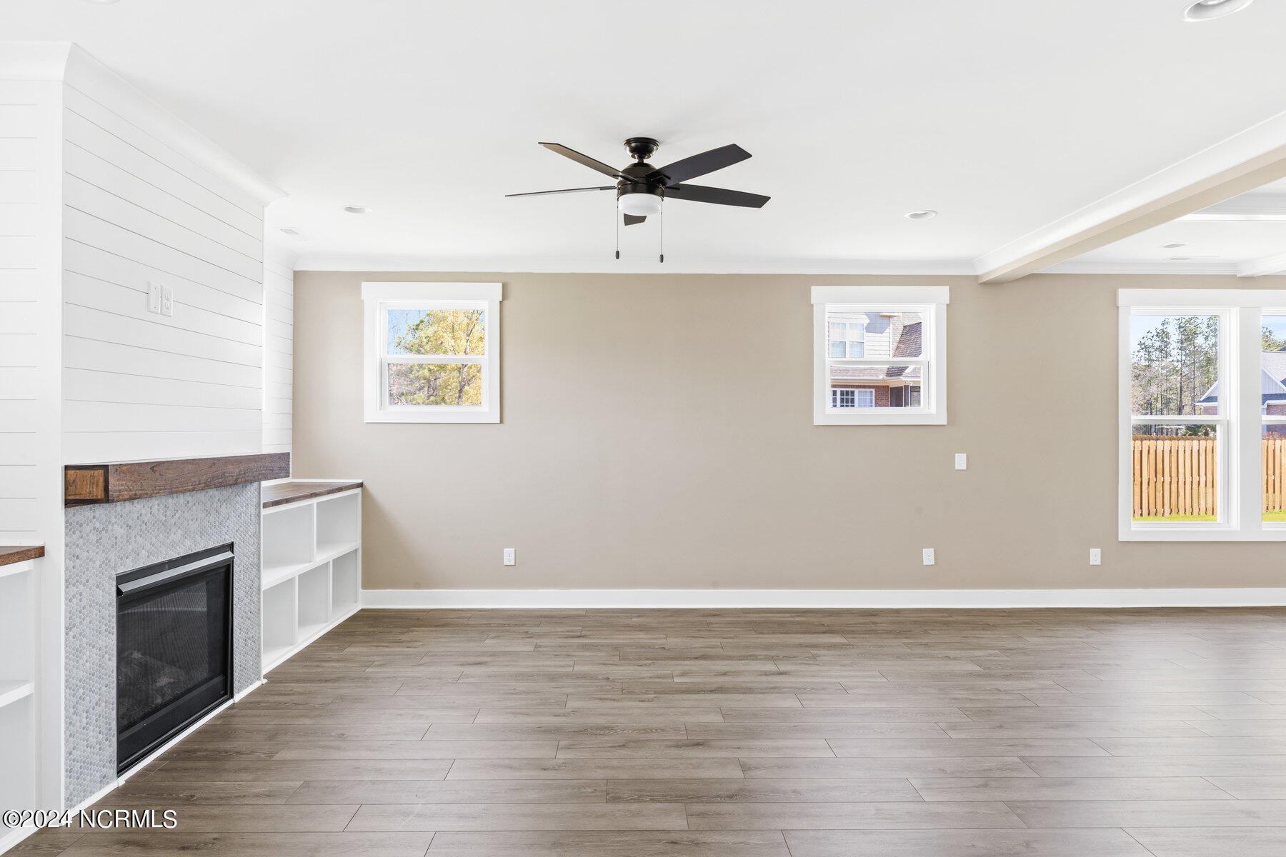 5216 Lone Eagle Court