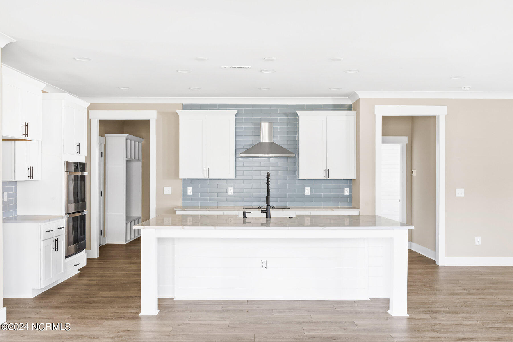 5216 Lone Eagle Court