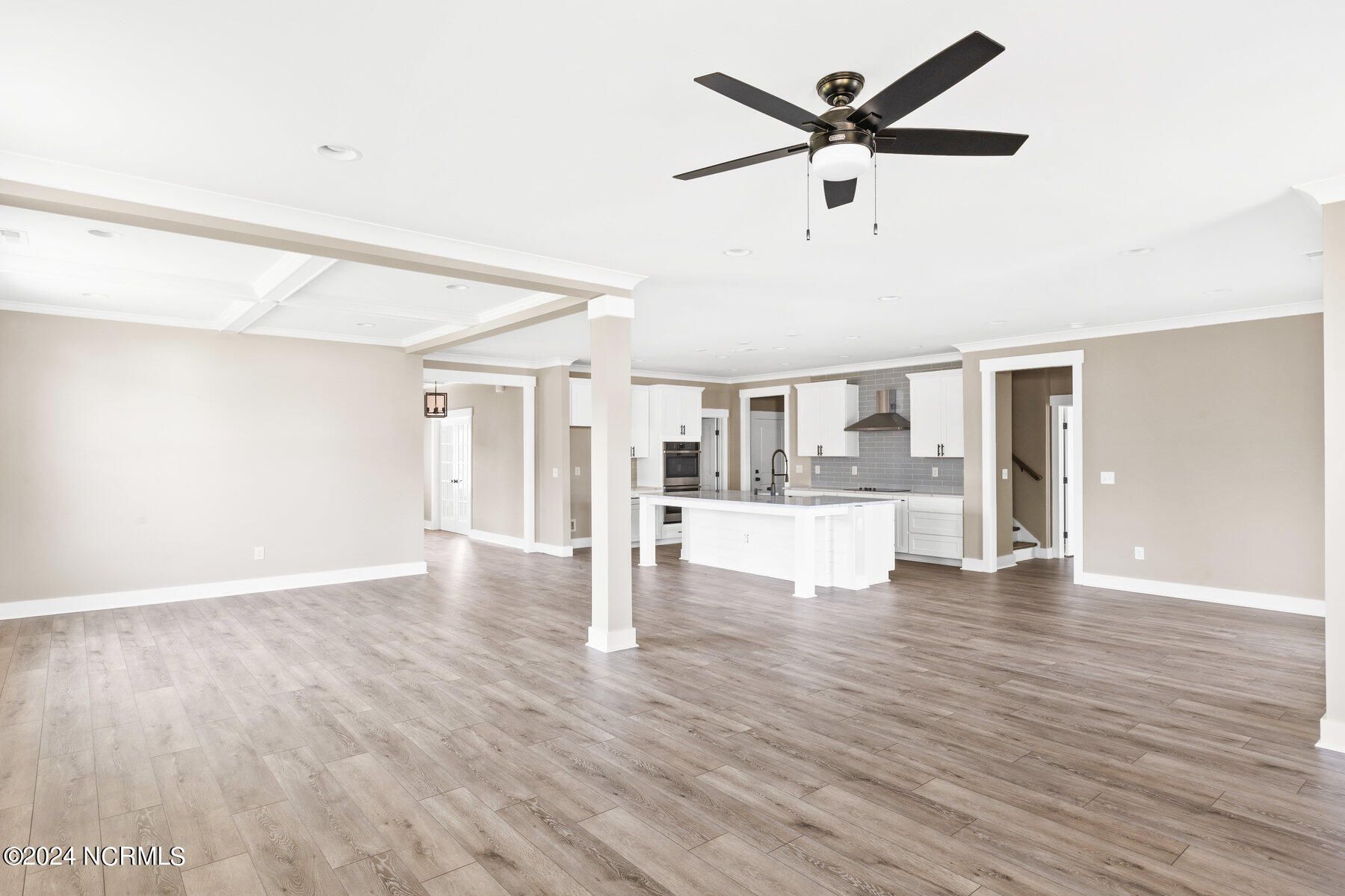 5216 Lone Eagle Court