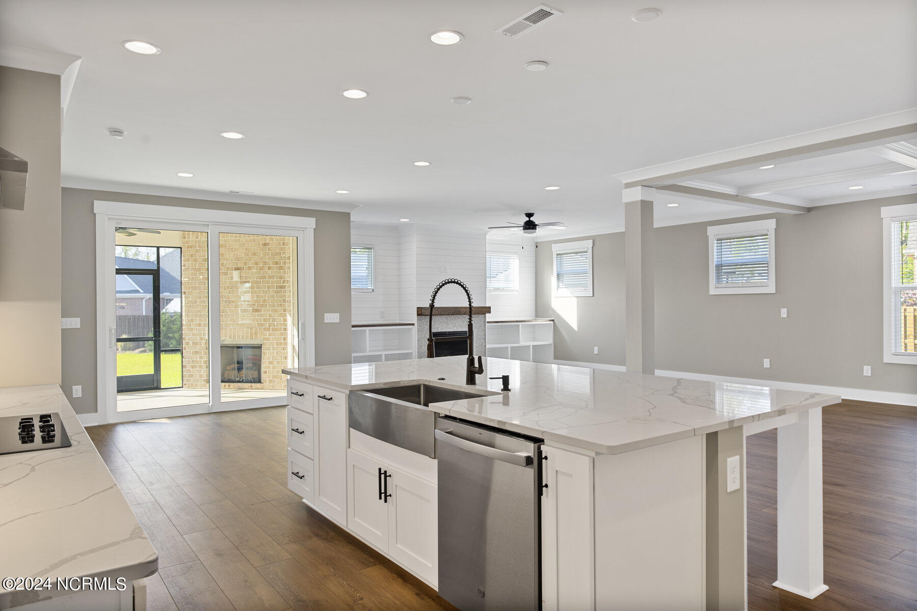 5216 Lone Eagle Court