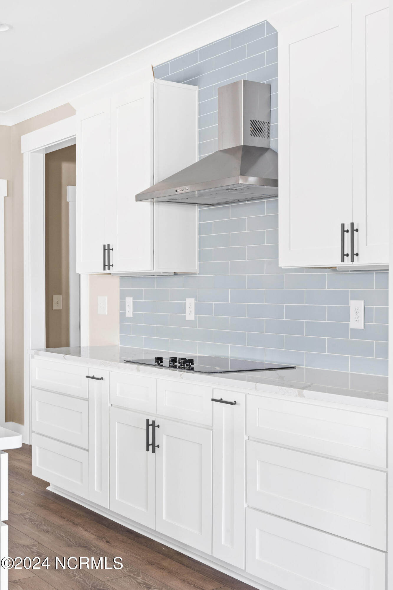 5216 Lone Eagle Court