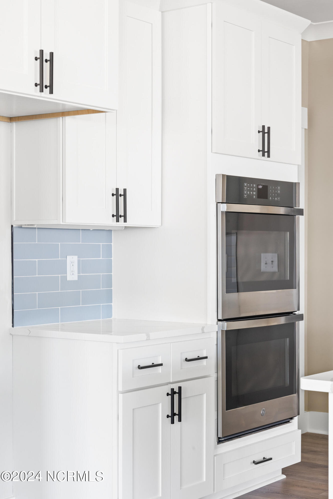 5216 Lone Eagle Court