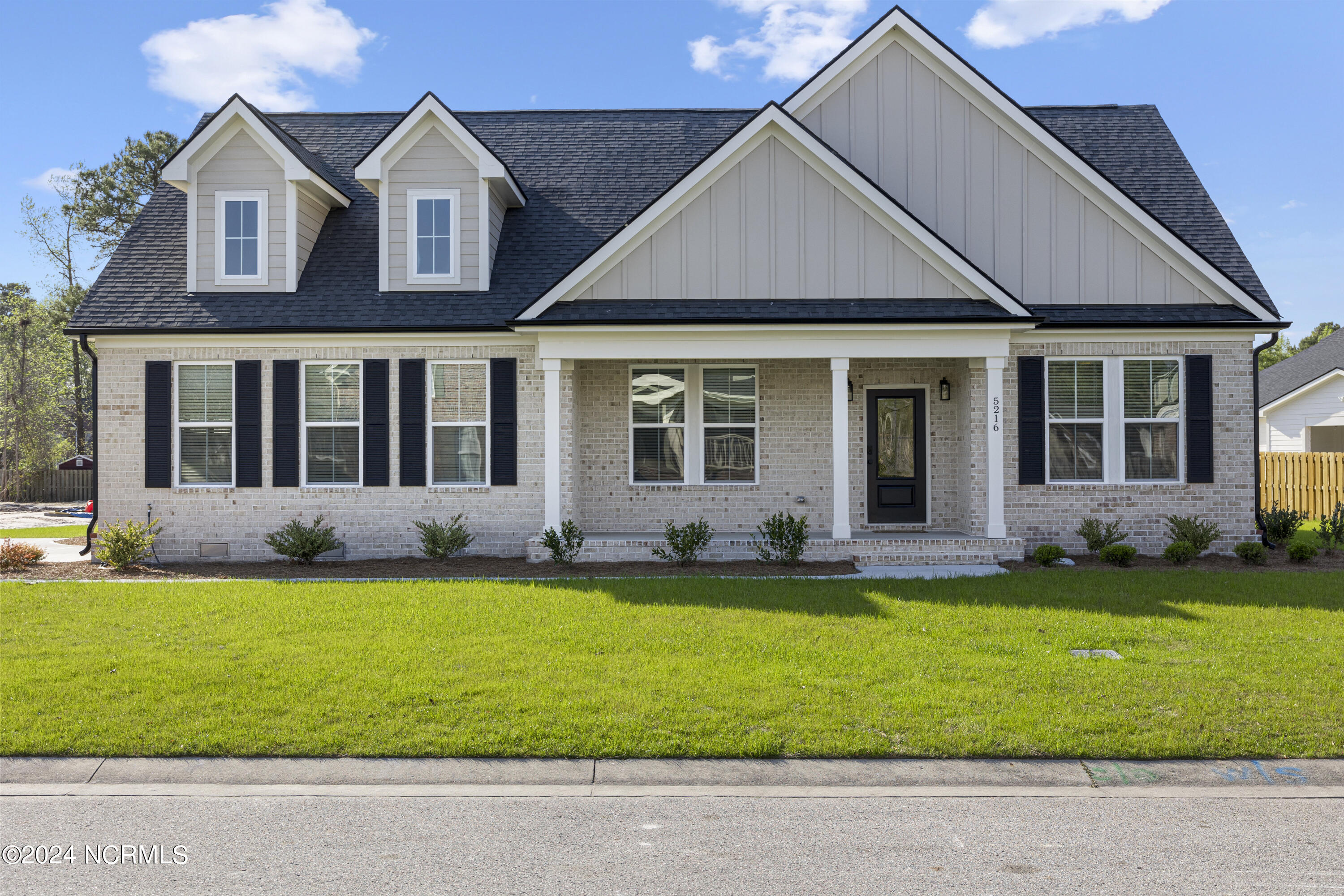 5216 Lone Eagle Court