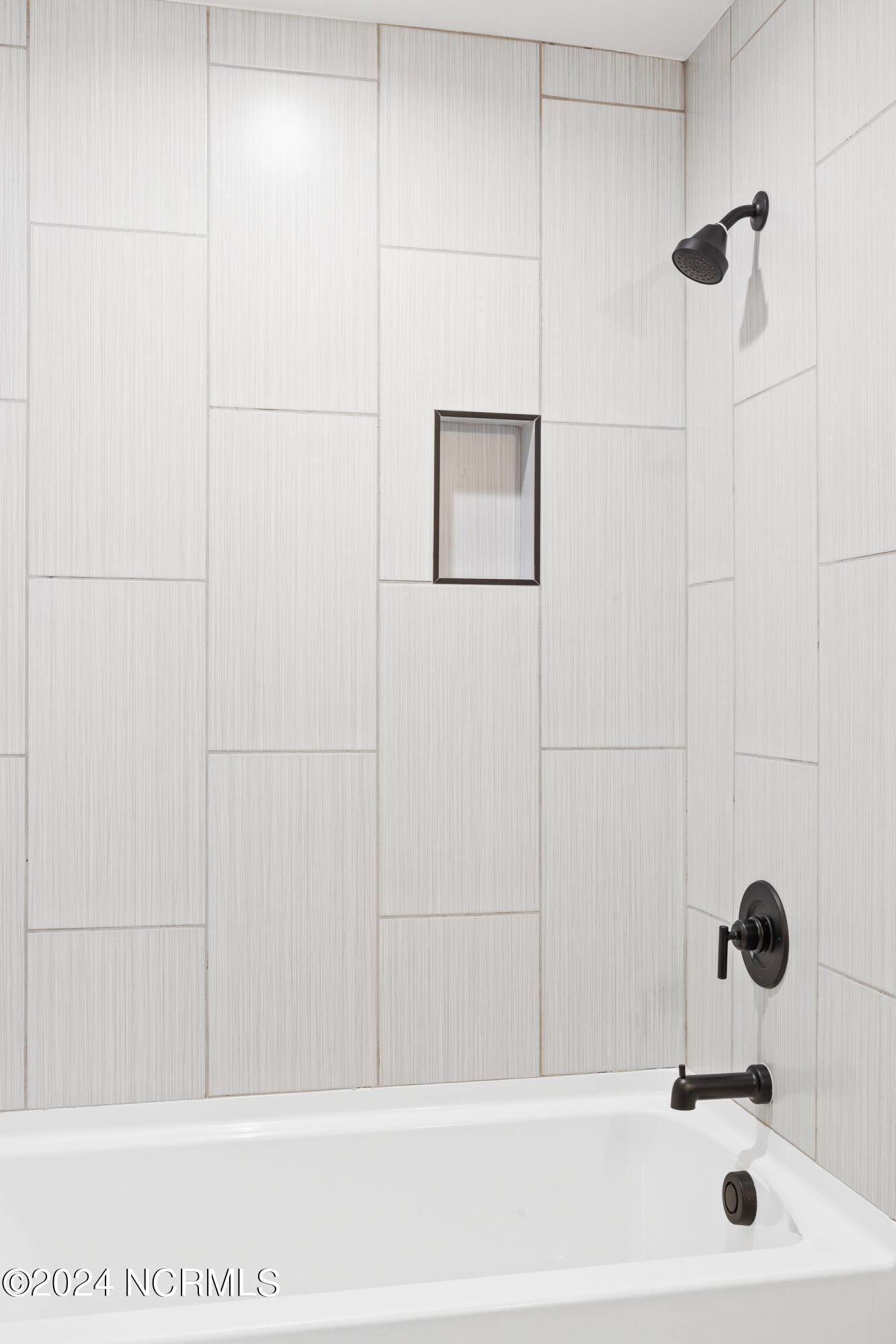 5216 Lone Eagle Court